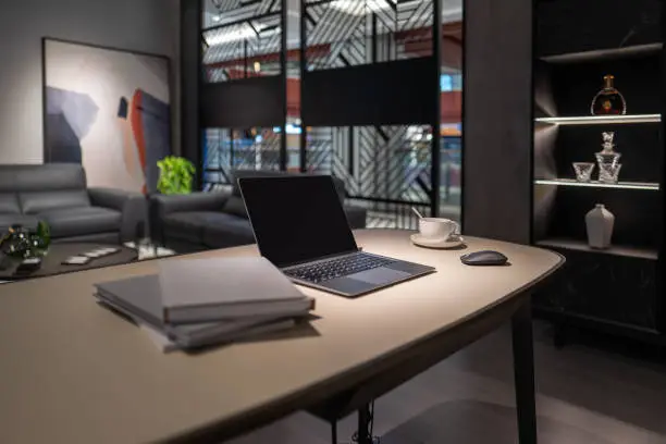 أحدث صيحات تصميم الأثاث المكتبي